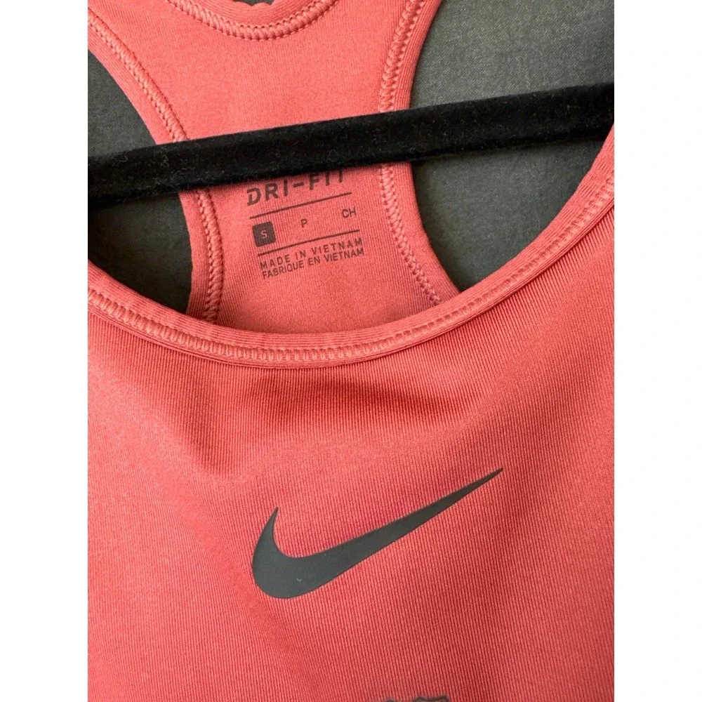 Nike Activewear Bundle Size S Sports Bras Nike Pro Shorts Foldie Fanny Pack Set